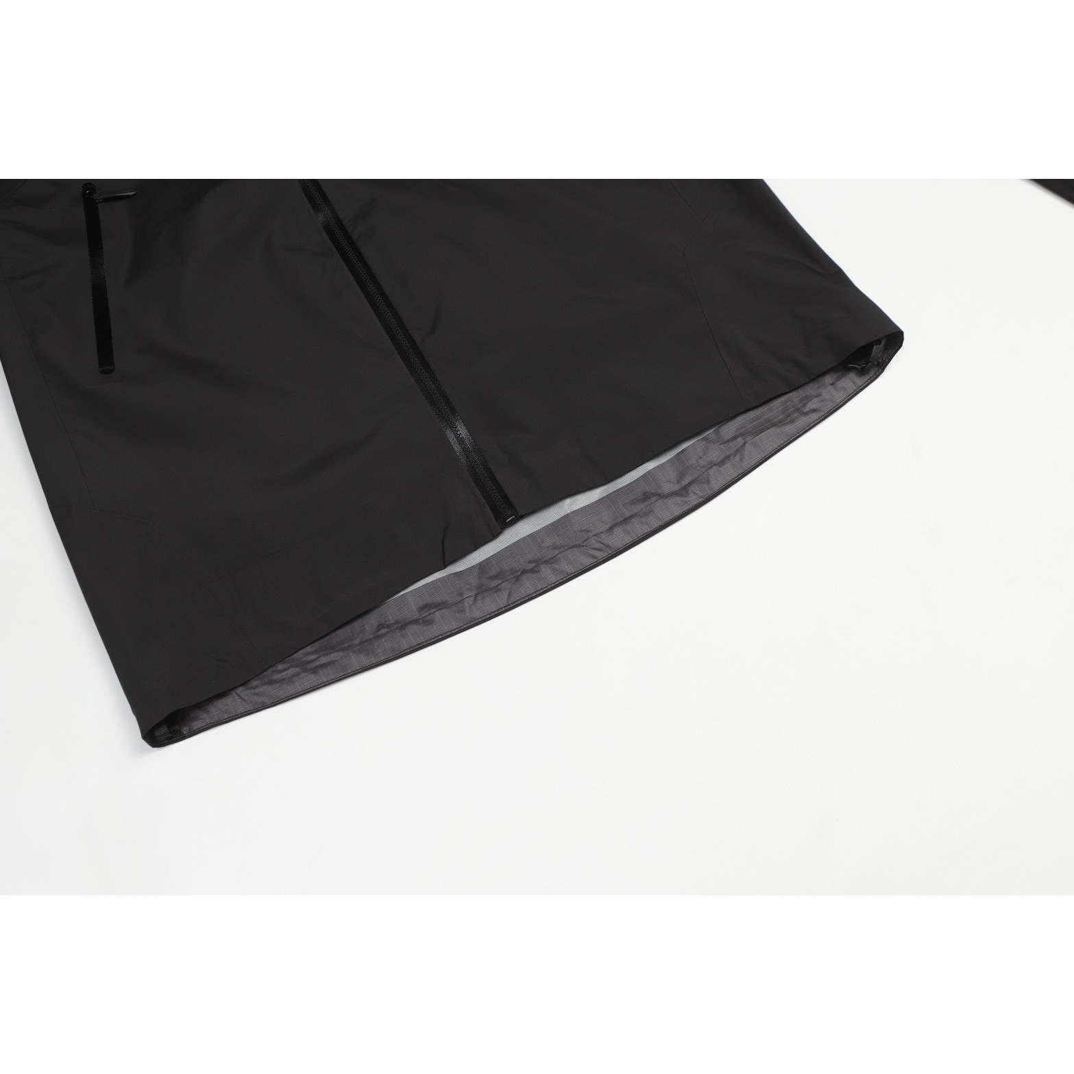 <p>ARC'TERYX Beta Jacket JK硬壳连帽冲锋衣(黑)</p>