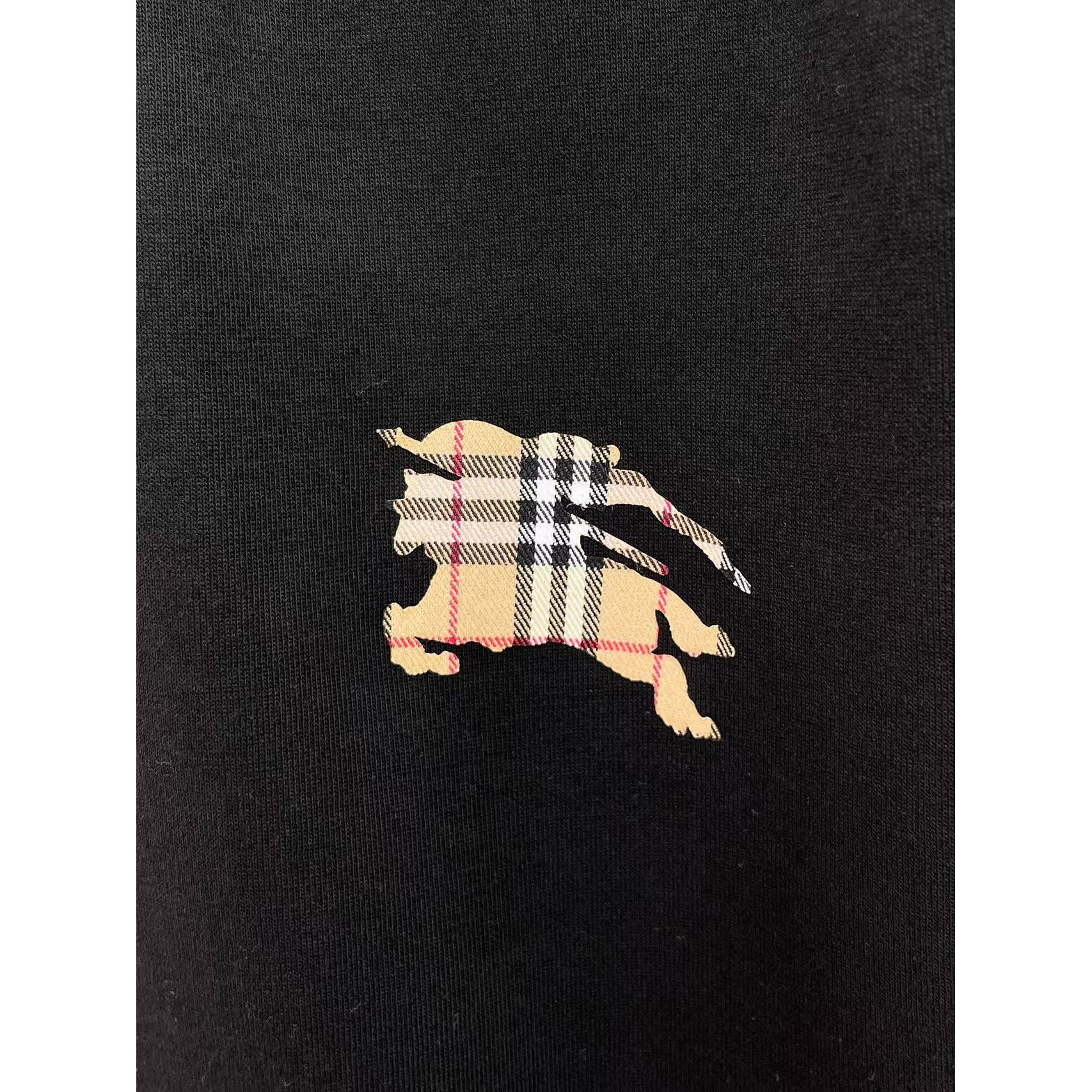 <p>BURBERRY 专柜新款休闲短裤(黑)</p>