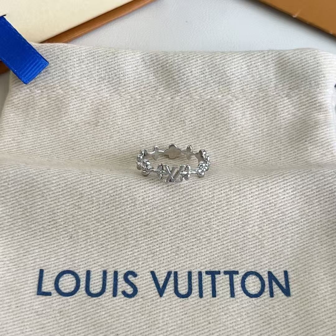 <p>Dior 中古戒指</p>