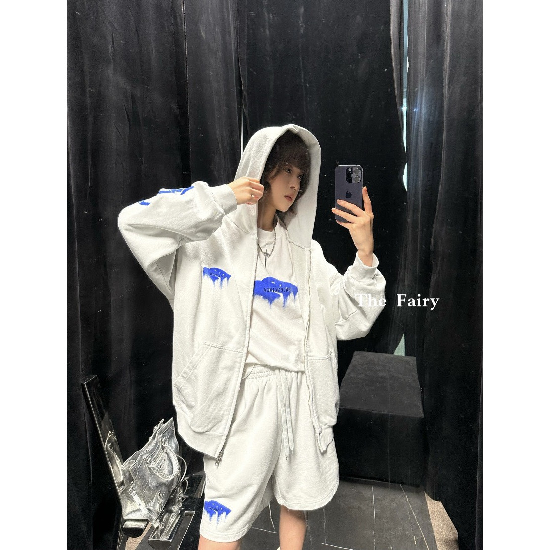 <p>Balenciaga 3m刺绣印花休闲短裤(白)</p>