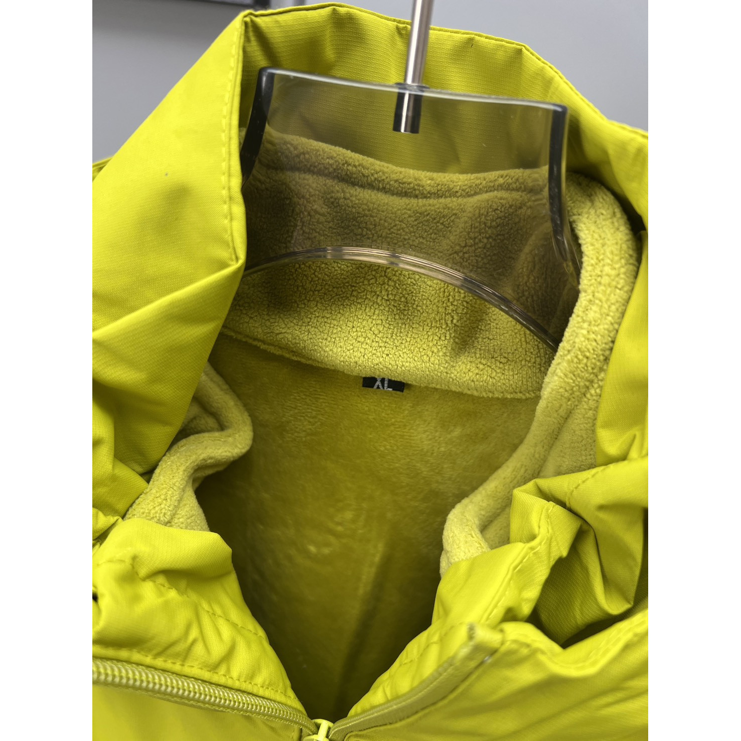 <p>KOLON SPORT KR系列冲锋衣外套(青绿)</p>