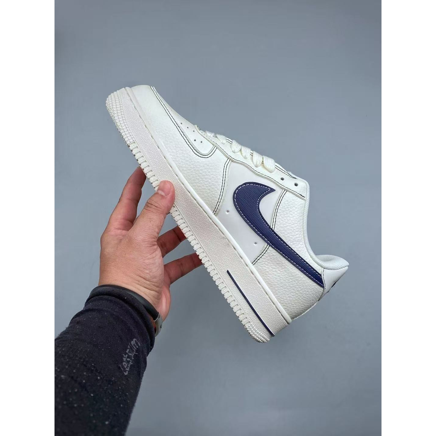 <p>XC版 Nike Air Force1 07 low &nbsp;联名款</p>