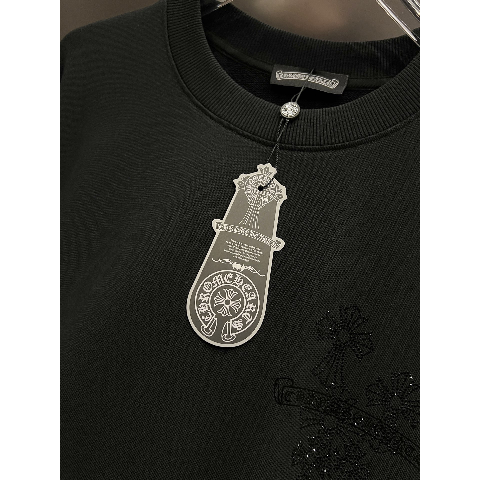 <p>CHROME HEARTS 圆领长袖卫衣(黑)</p>