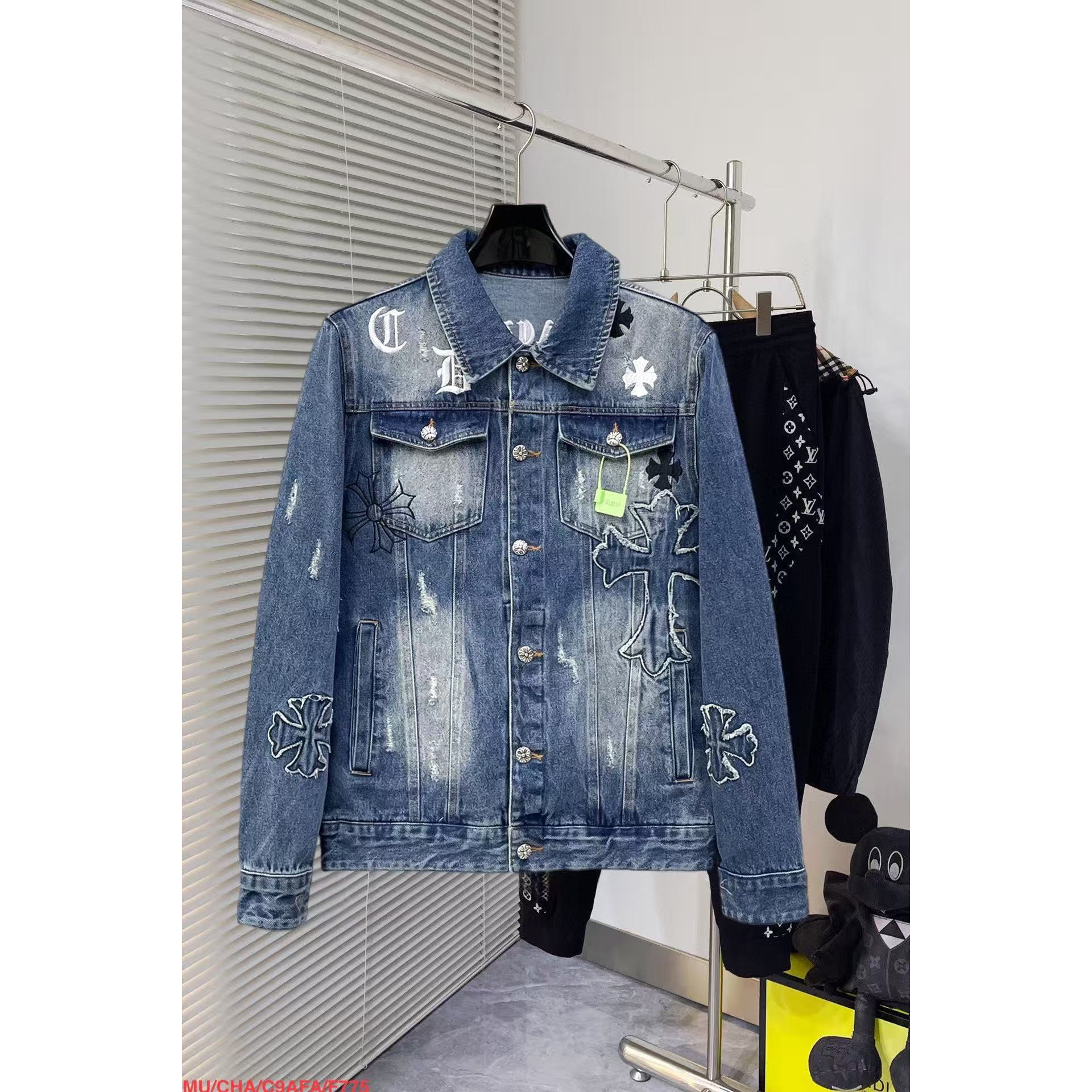 <p>MONCLER 时尚休闲牛仔夹克外套(藍)</p>