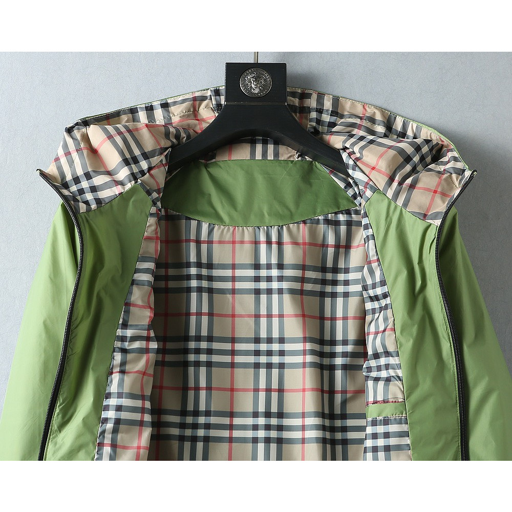 <p>BURBERRY 夹克外套(时尚设计师款)(綠)</p>
