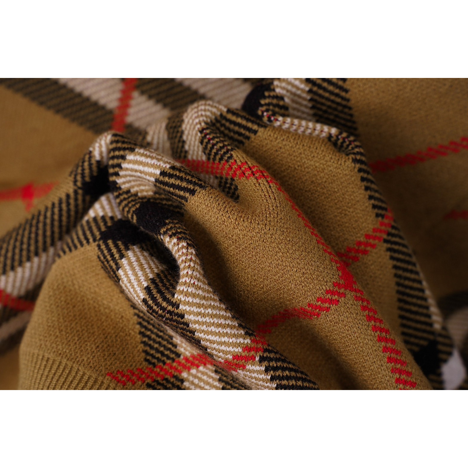 <p>BURBERRY 开衫毛衣(X27)</p>