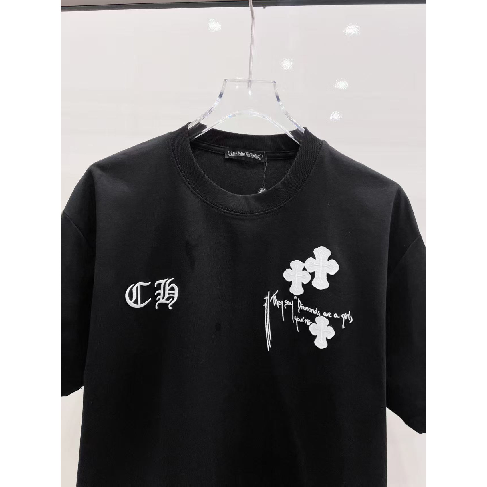 <p>CHROME HEARTS&nbsp;春夏新款T恤(黑)</p>