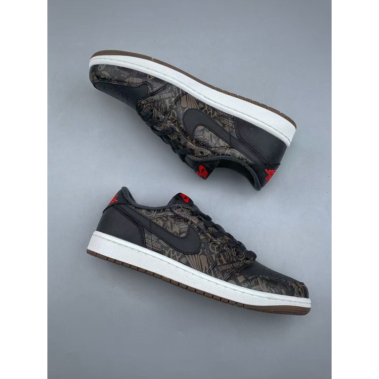 <p>Nike AIR JORDAN 1LOW G &nbsp;AJ1 休闲板鞋(黑)</p>