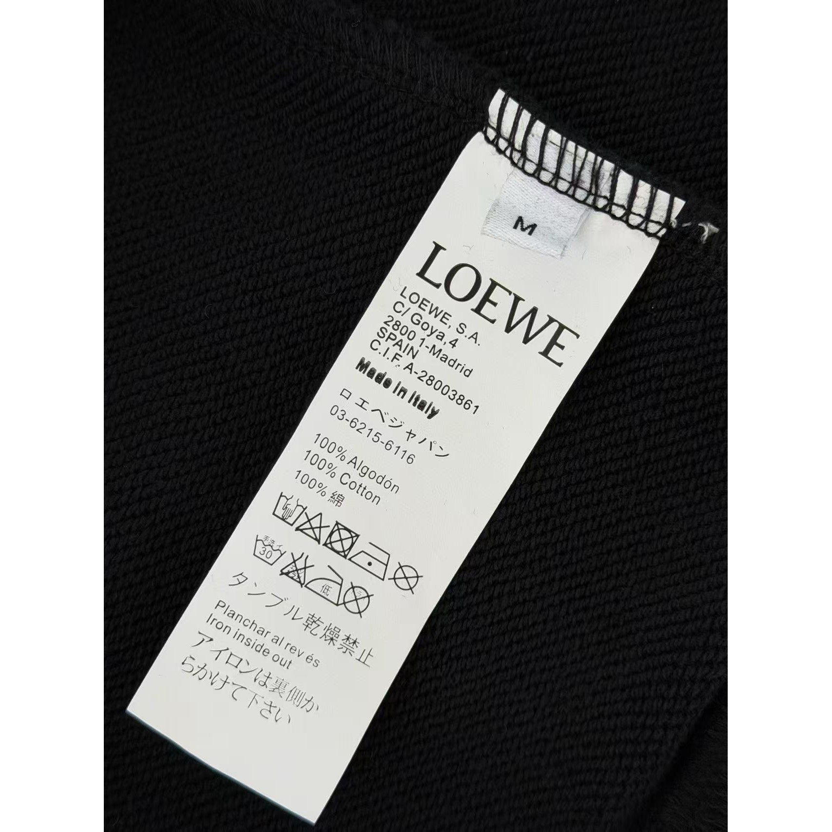<p>LOEWE&nbsp;圆领卫衣(黑)</p>