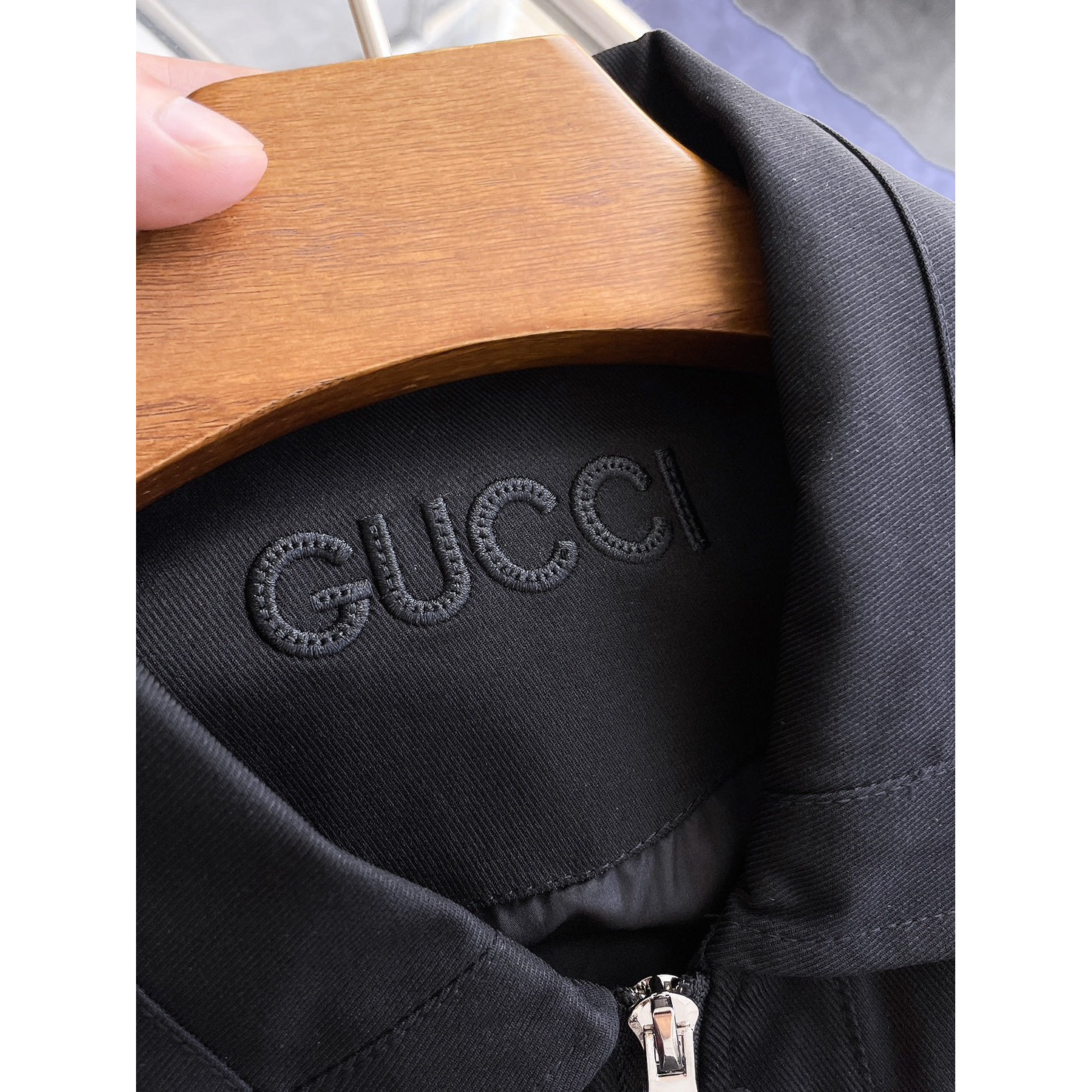 <p>GUCCI 男士夹克外套(黑)</p>