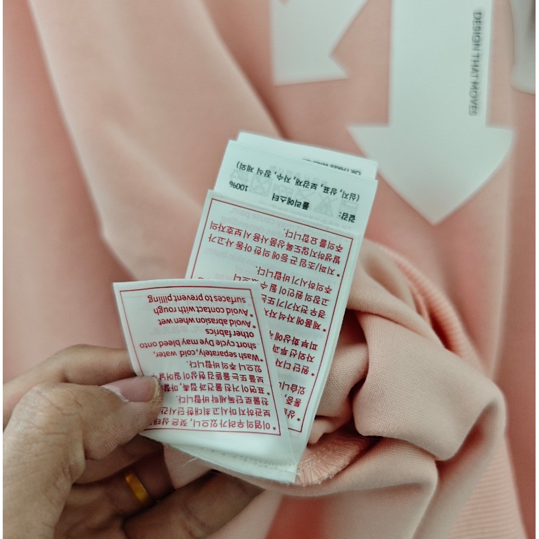 <p>DESCENTE 經典款棉 T (多色可選)</p>