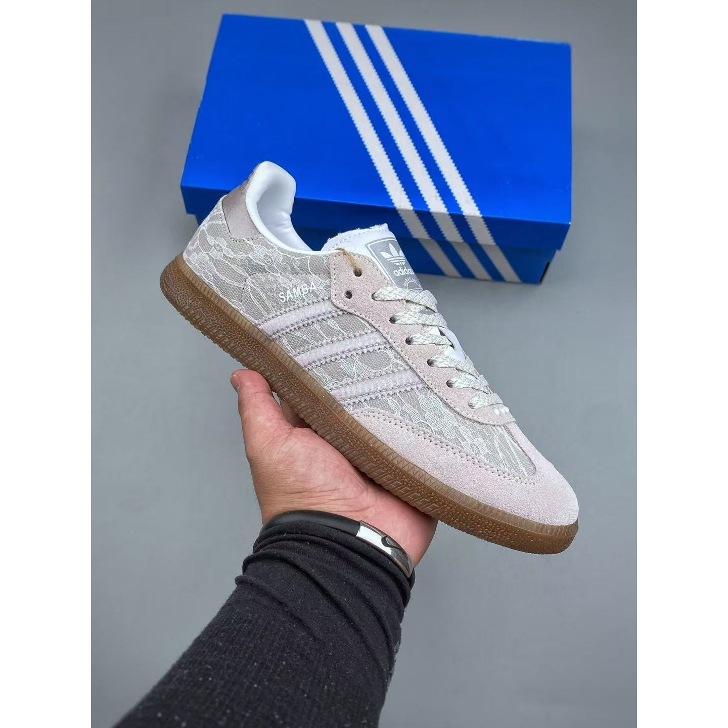 <p>Adidas Originals Wb Pony Tonal Samba OG 休闲运动板鞋</p>