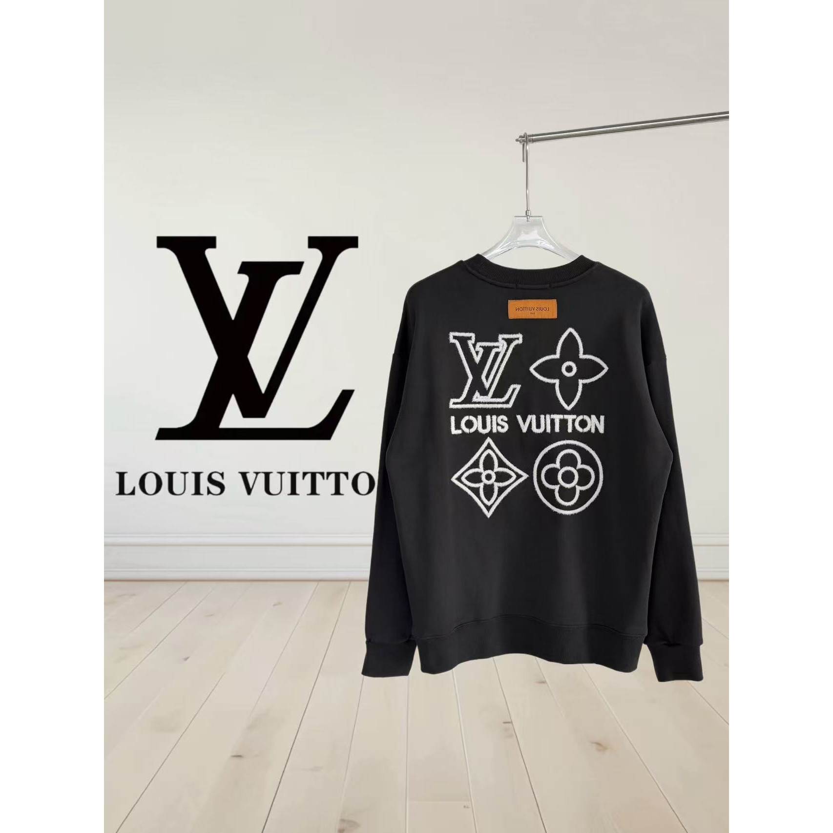 <p>LV&nbsp;刺绣圆领卫衣(黑)</p>