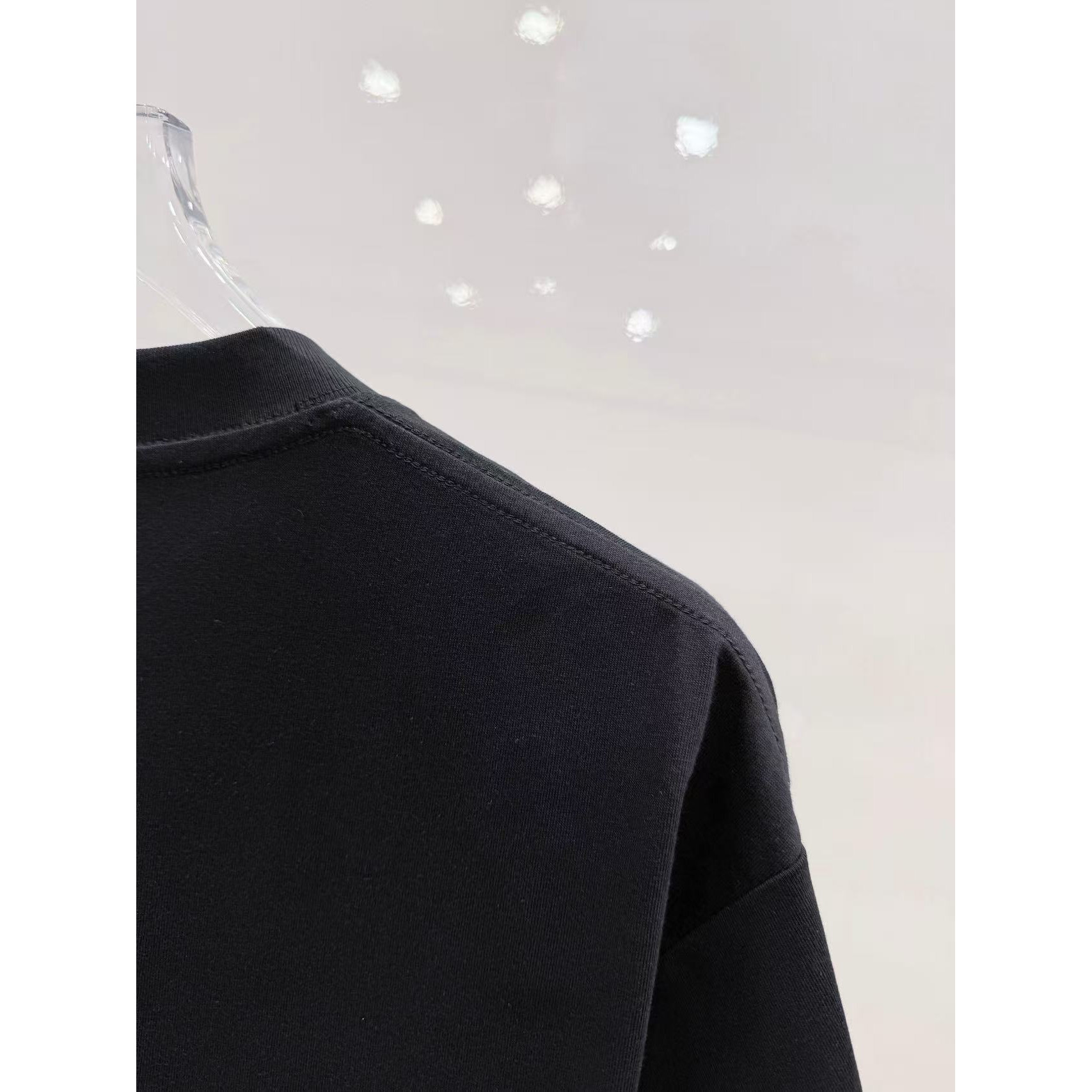 <p>&nbsp;GUCCI logo字母印花短袖T恤(黑)&nbsp;</p>