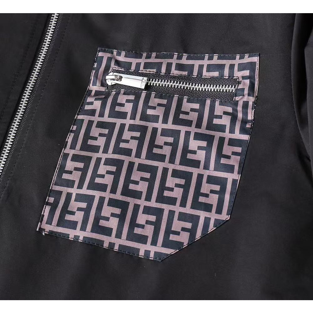 <p>FENDI 男士夹克外套(黑)</p>