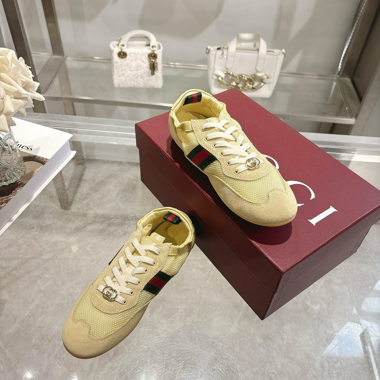 <p>GUCCI 橡筋鞋(米黃)</p>