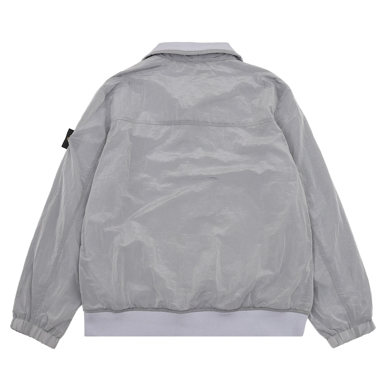 <p>Stone Island Nylon Meta 系列金属尼龙外套</p>