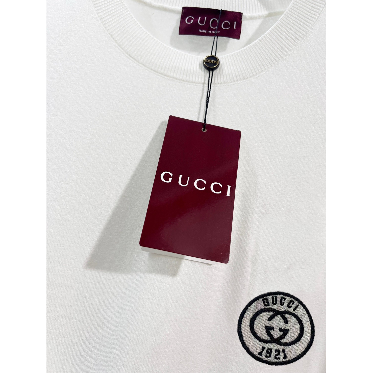 <p>GUCCI 针织衫圆领(白)</p>