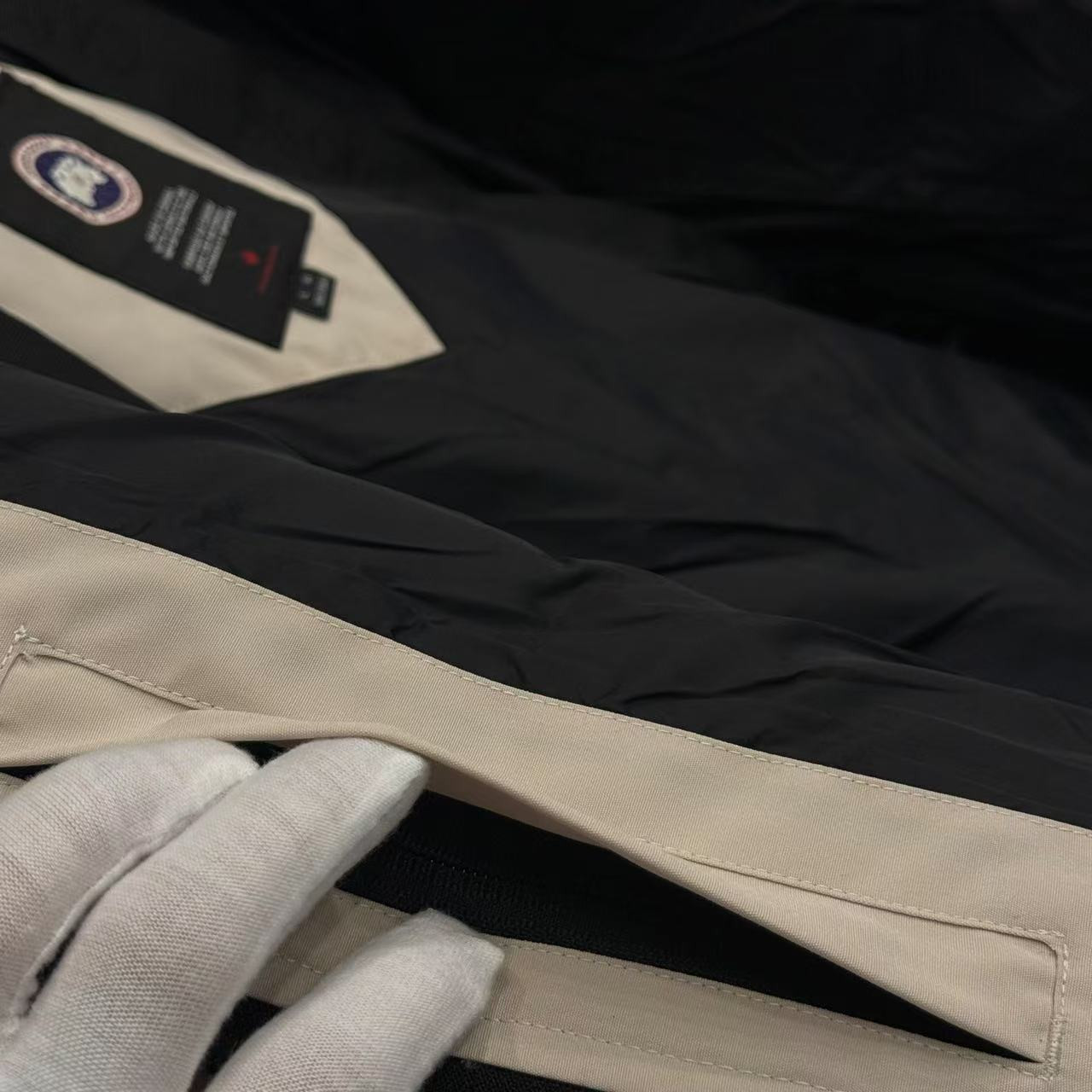 <p>Canada Goose Shelburn*派克大衣羽绒服(卡其)</p>