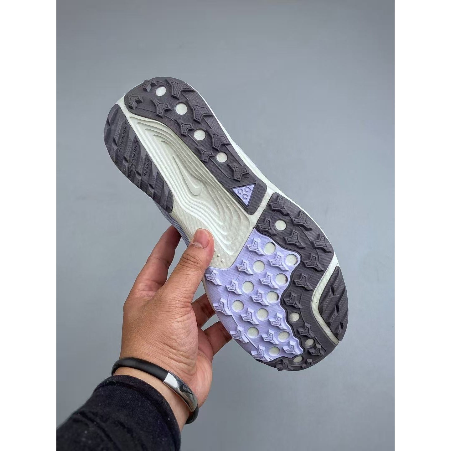 <p>NIKE ACG 户外低帮徒步鞋(藍)</p>
