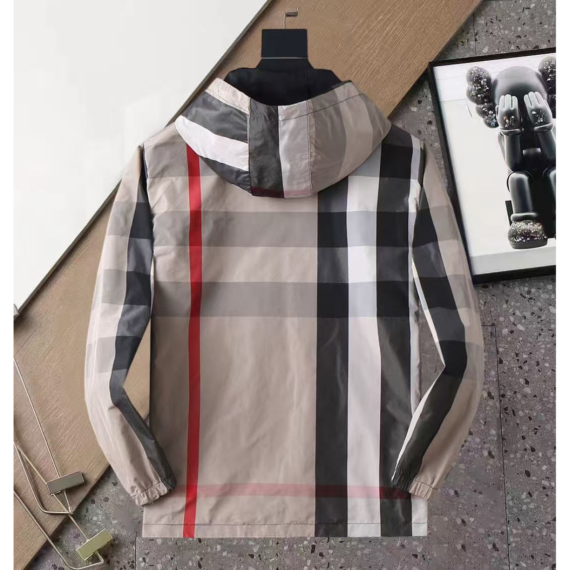 <p>BURBERRY 男士夹克外套(800835)</p>