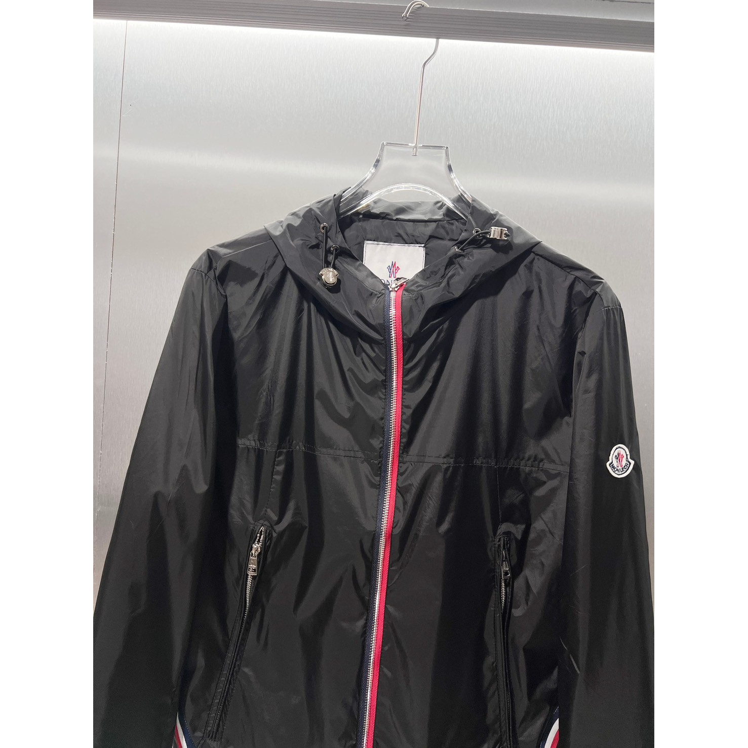 <p>MONCLER 夹克外套(黑)</p>