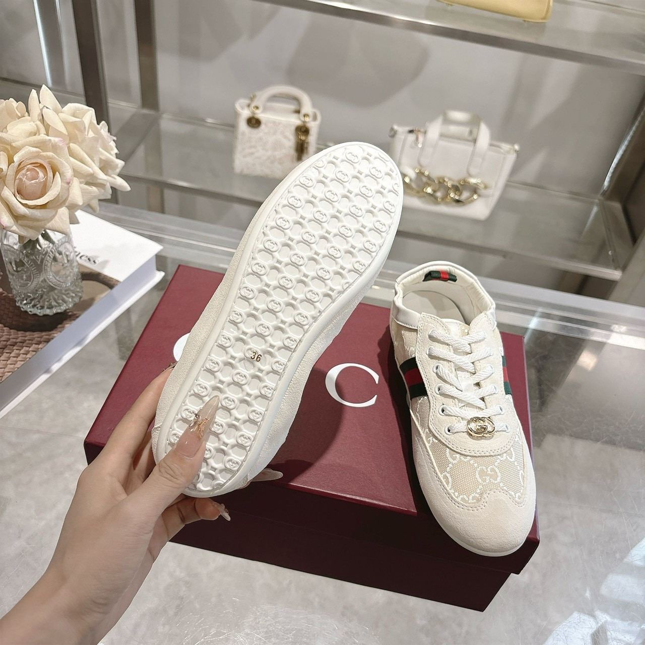 <p>GUCCI 橡筋鞋(白)</p>