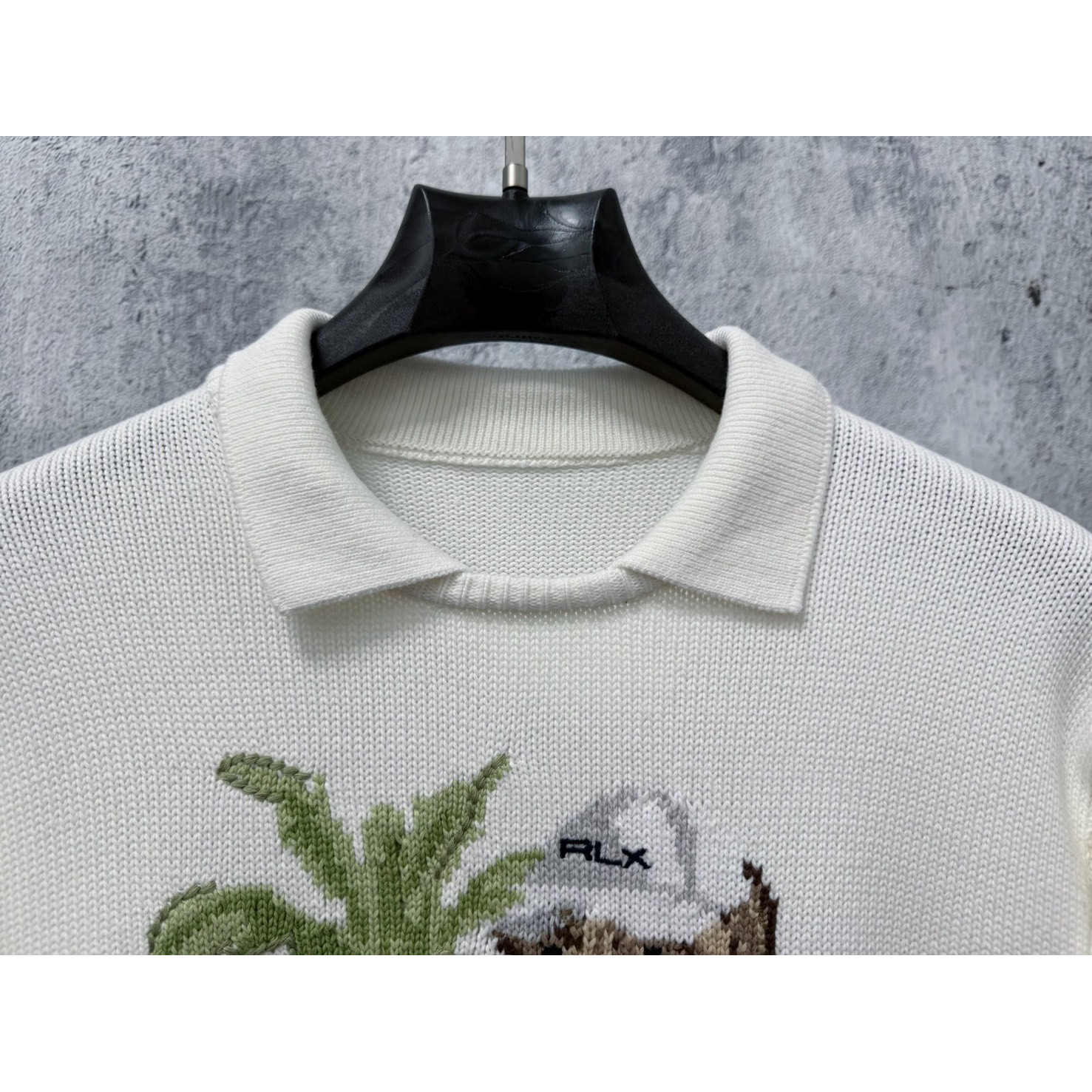 <p>Ralph Lauren 宽松版棉圆领针织衫(白)</p>

<p>&nbsp;</p>