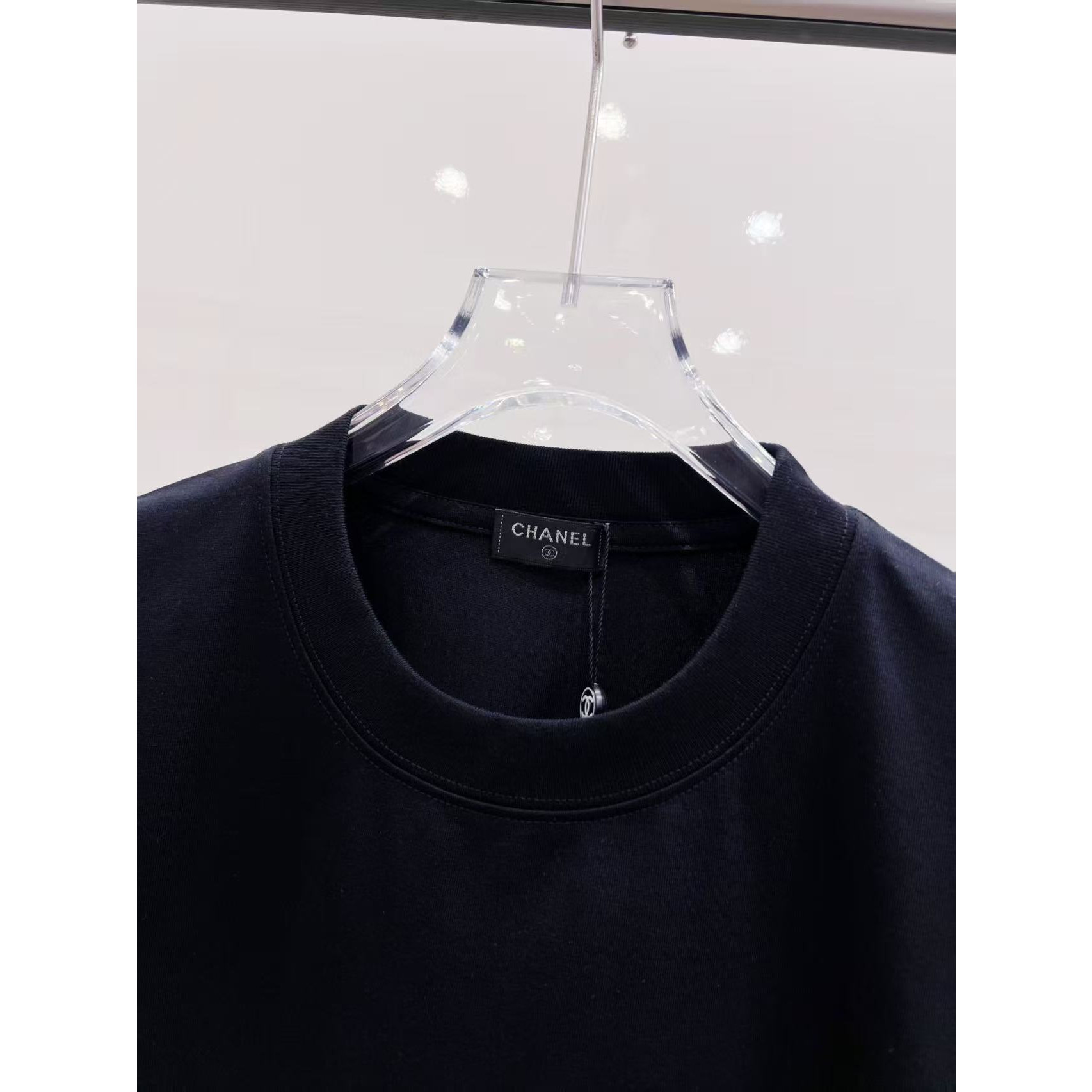 <p>CHANEL 短袖T恤(黑)</p>