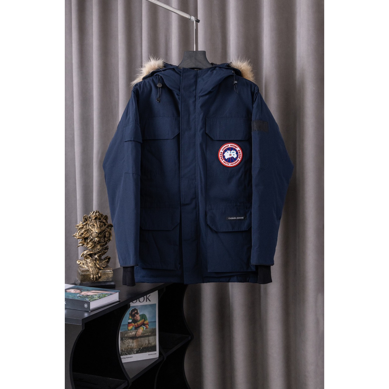 <p>Canada Goose 顶级狼毛Expedition 08款 4660M 远征派克羽绒服(宝蓝)</p>