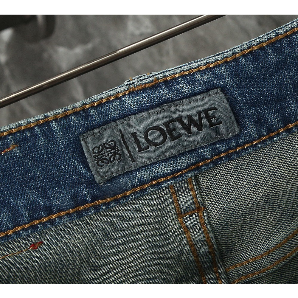 <p>LOEWE 牛仔裤(L0222)</p>
