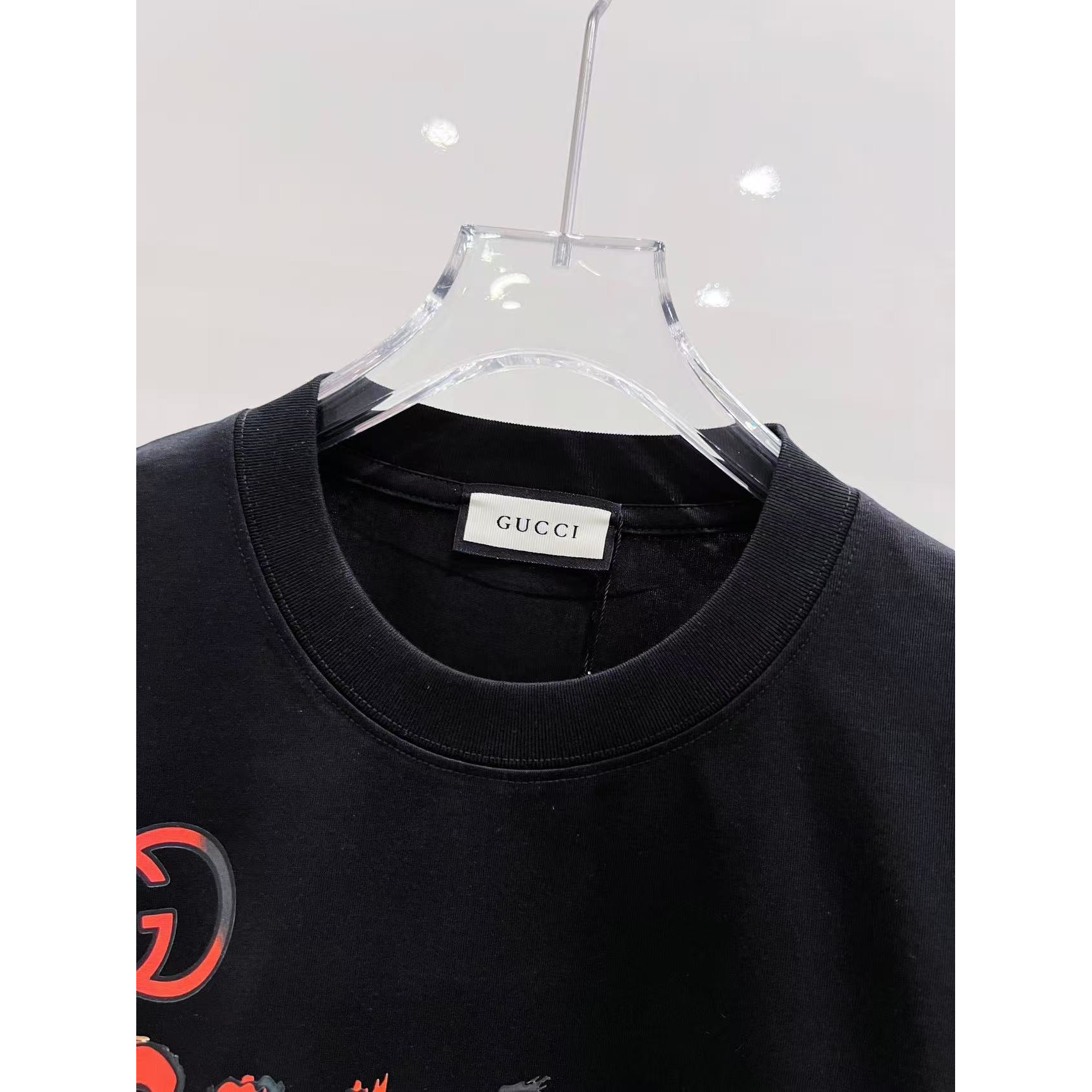 <p>GUCCI 短袖圆领T恤(黑)</p>