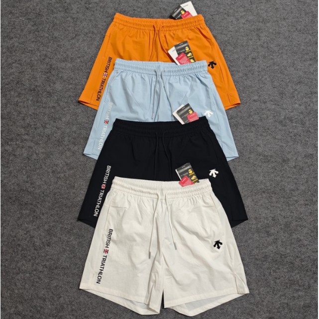 <p>DESCENTE 韓版運動速乾短褲</p>