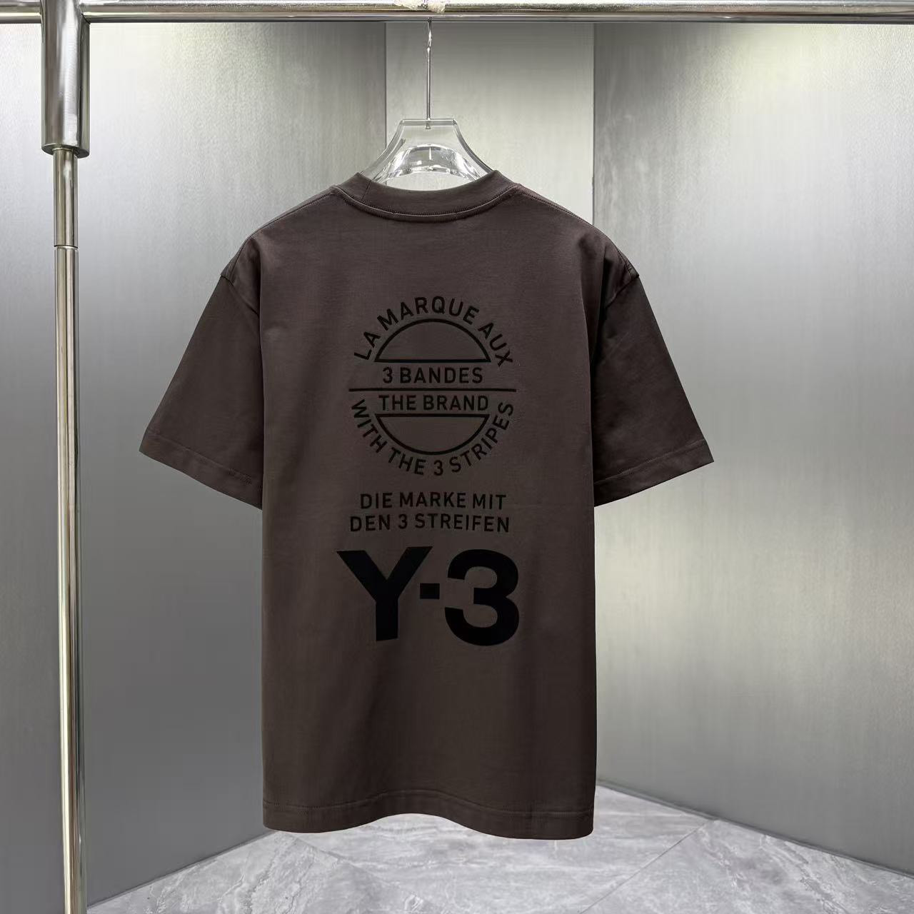 <p>Y-3 短袖T恤(巧色)</p>