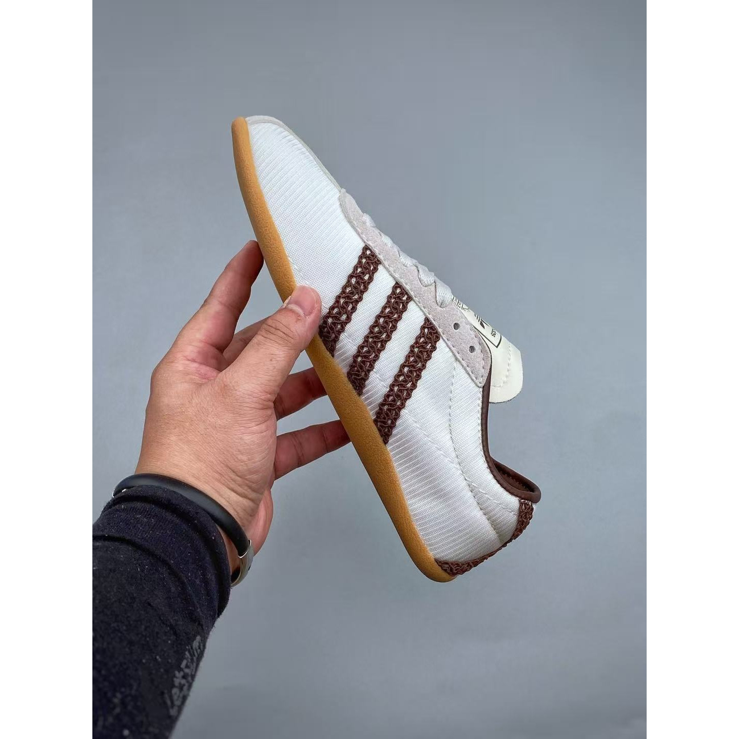 <p>Adidas Tokyo W&nbsp; 休闲运动鞋 &nbsp;</p>