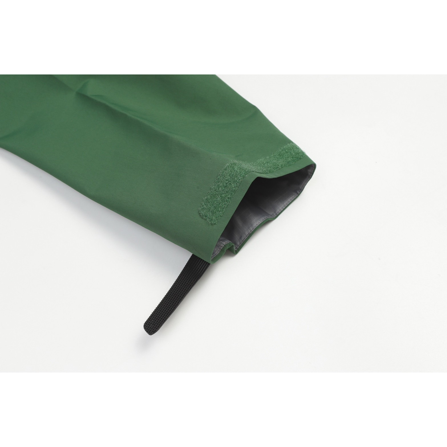 <p>Arc'teryx Bate SL 轻质透气连帽冲锋衣(綠)</p>