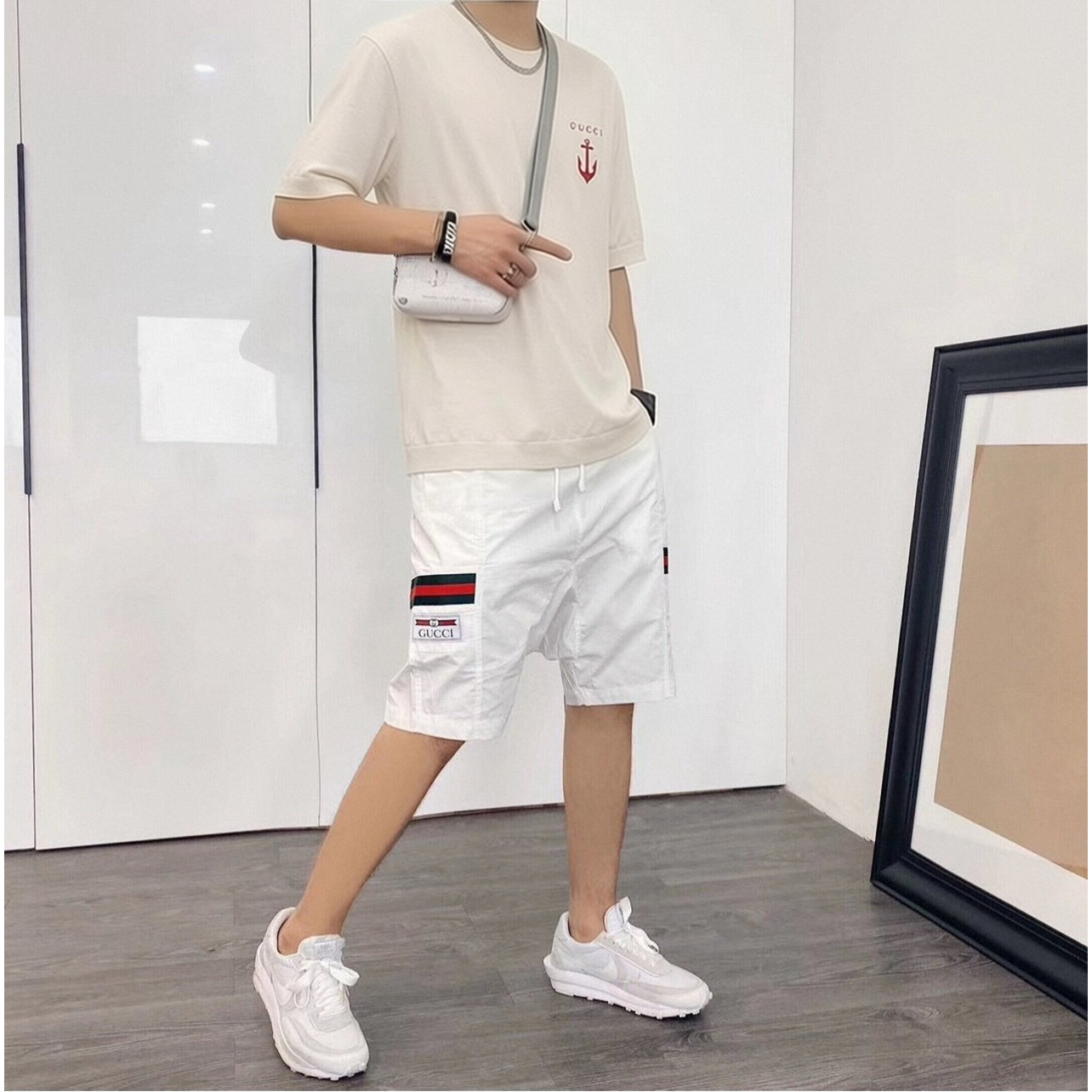 <p>GUCCI 针织衫圆领(白)</p>