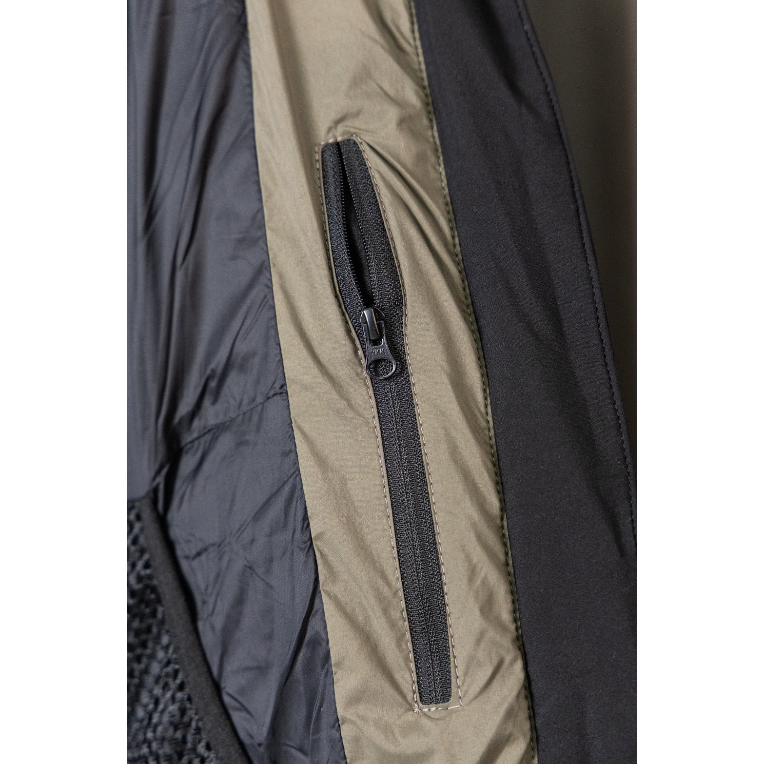 <p>Canada Goose Junction系列连帽羽绒服(欧阳娜娜二代)(棕色)</p>