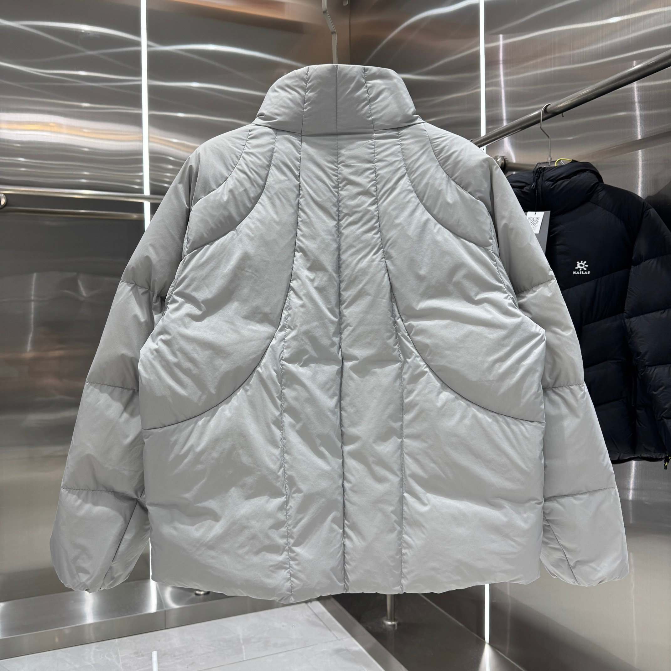 <p>KOLON SPORT 鹅绒羽绒服(米白)</p>