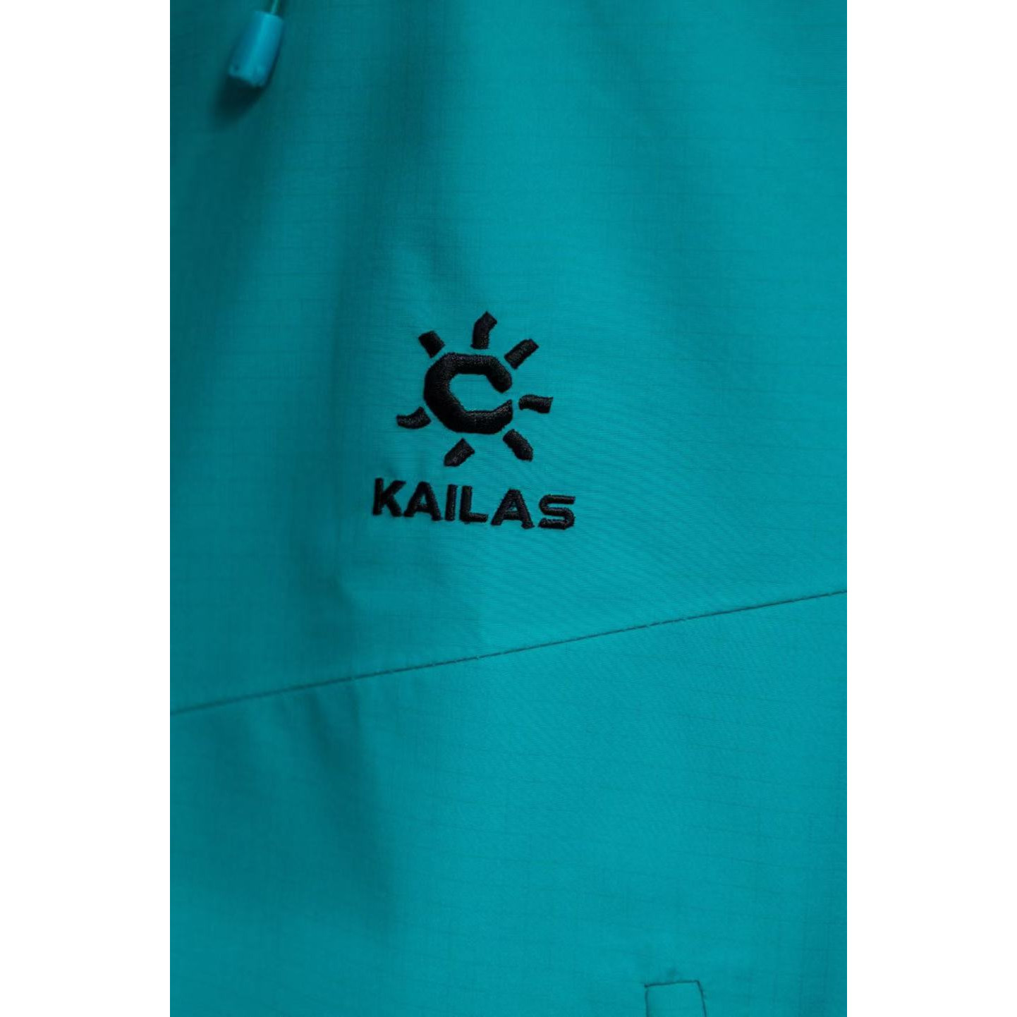 <p>KAILAS LT户外压胶连帽冲锋衣(山染绿)</p>