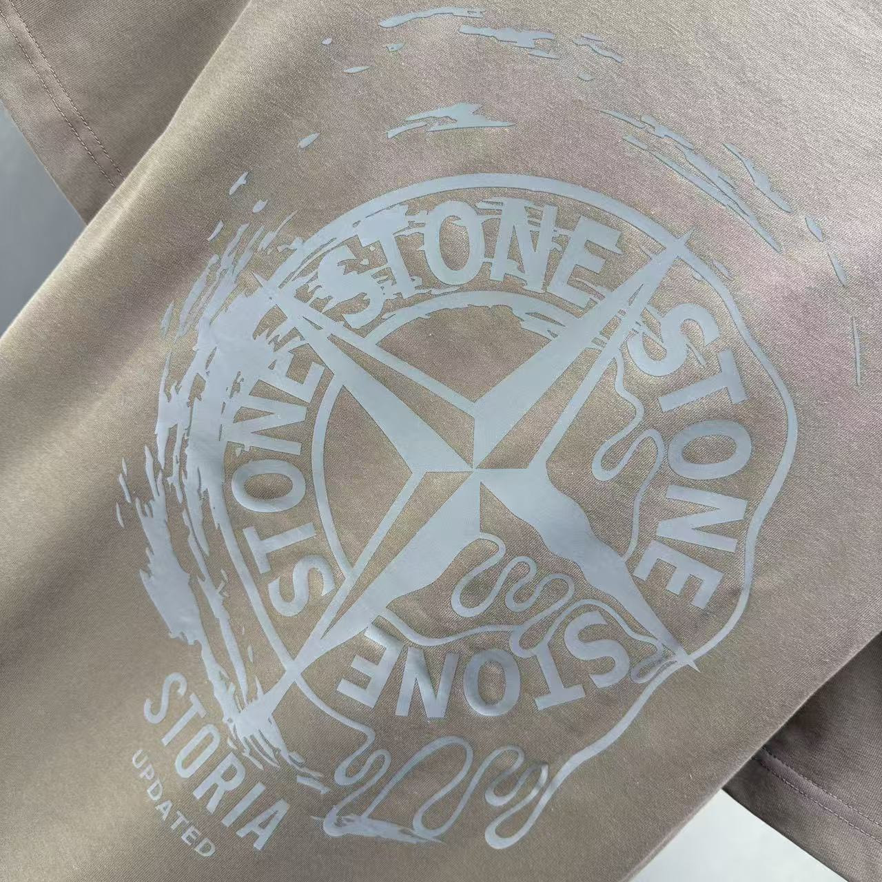 <p>Stone Island 短袖T恤(棕)</p>