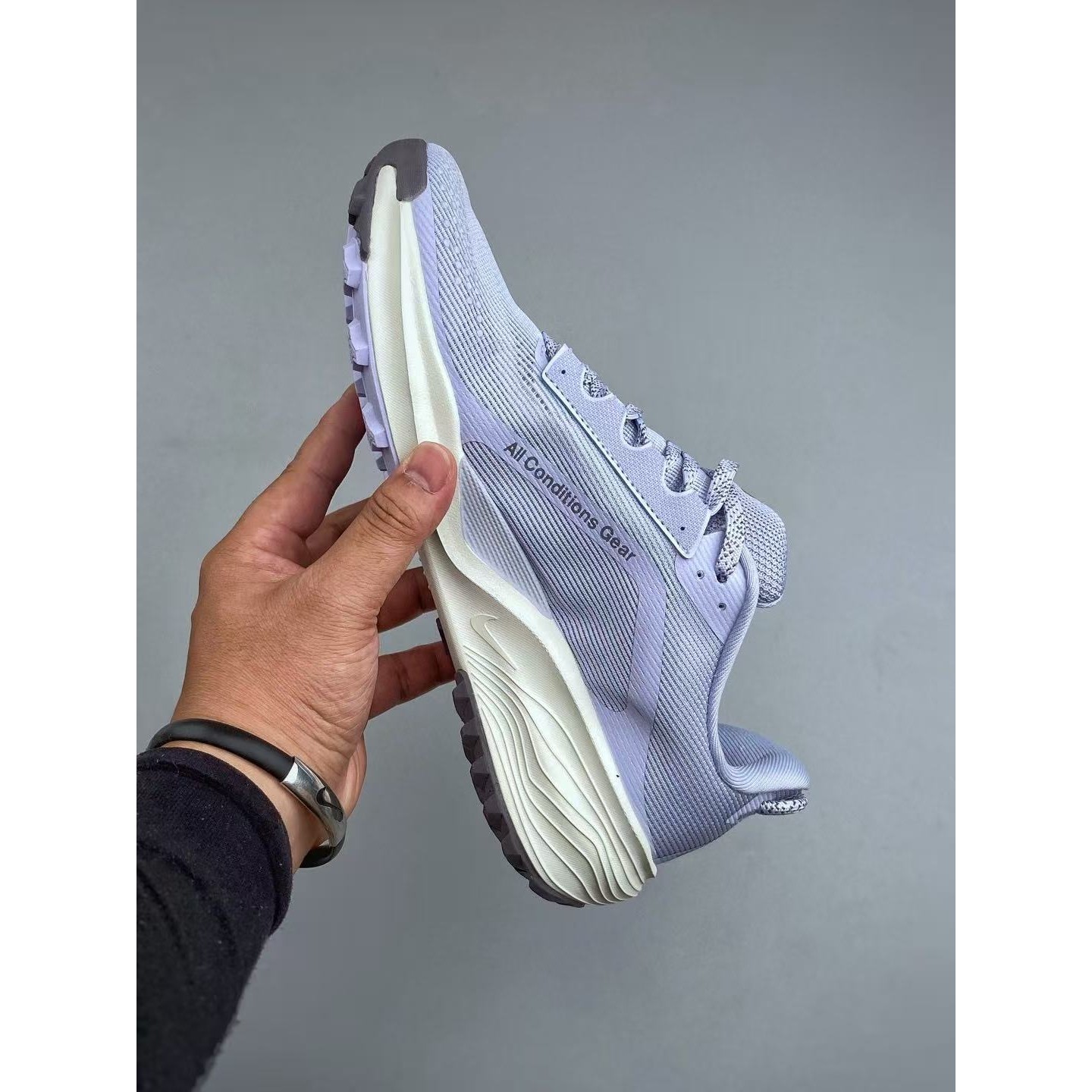 <p>NIKE ACG 户外低帮徒步鞋(藍)</p>