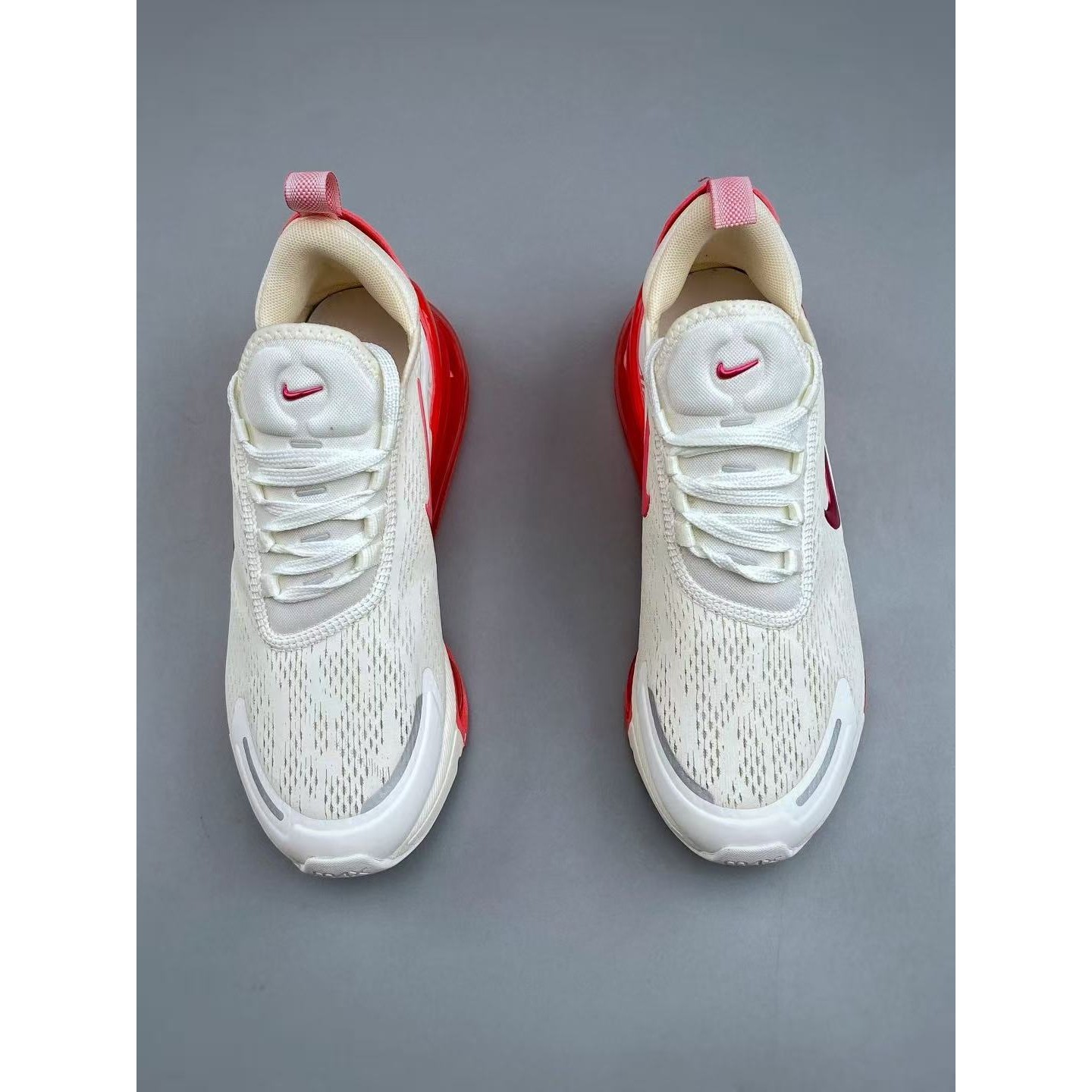 <p>Nike AIR MAX 270 气垫休闲跑鞋(白紅)</p>