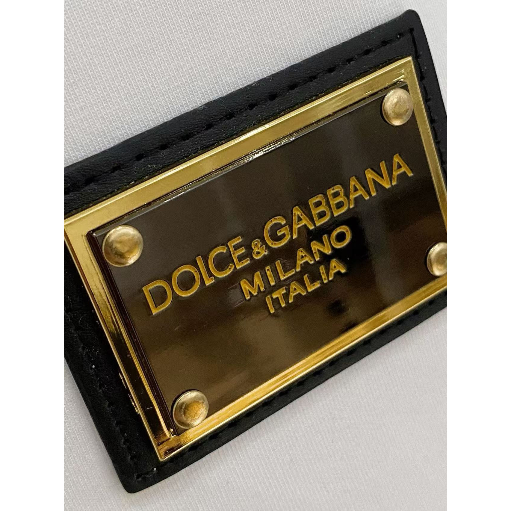 <p>D&amp;G&nbsp;太空棉卫衣(白)</p>