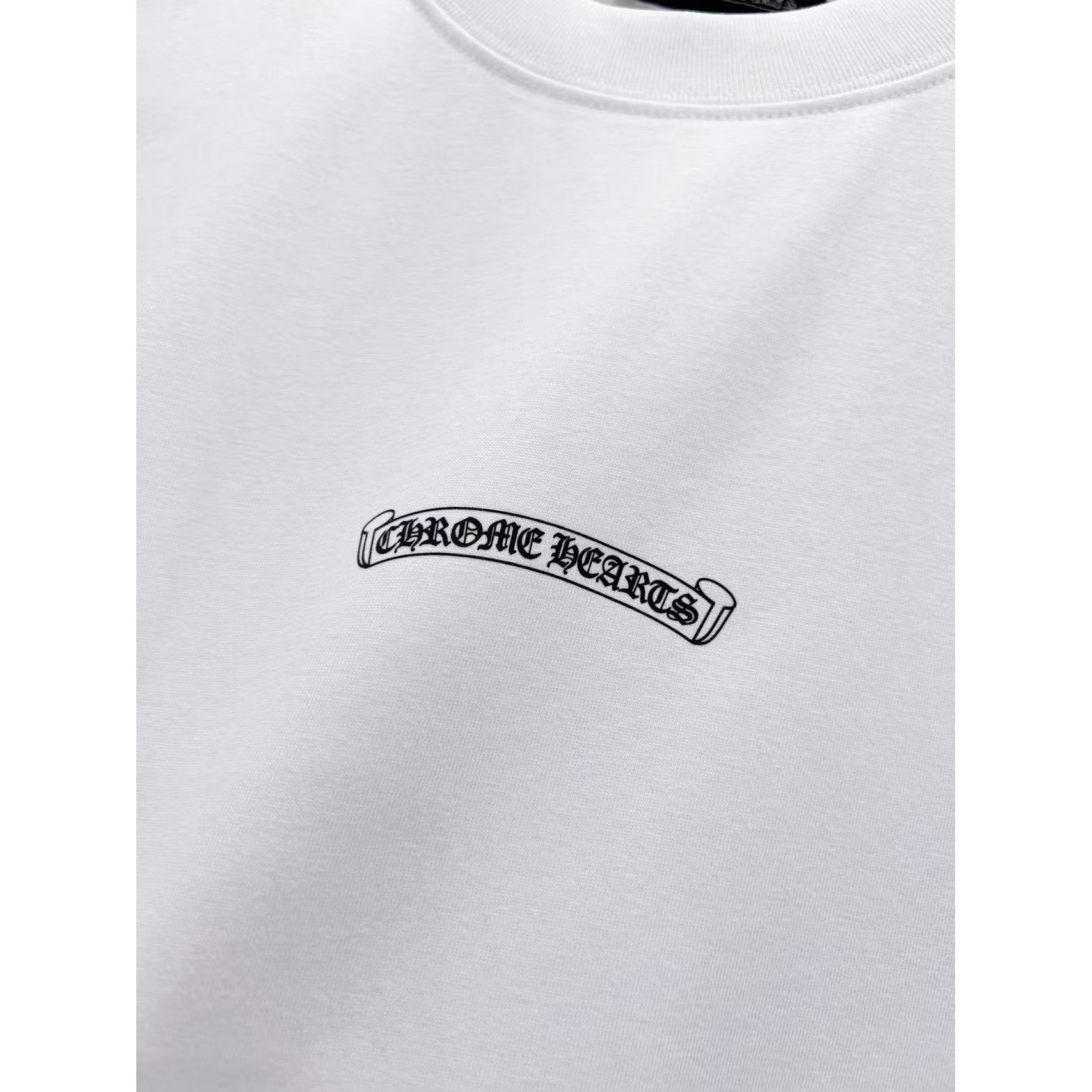 <p>CHROME HEARTS 圆领短袖T恤(白)</p>