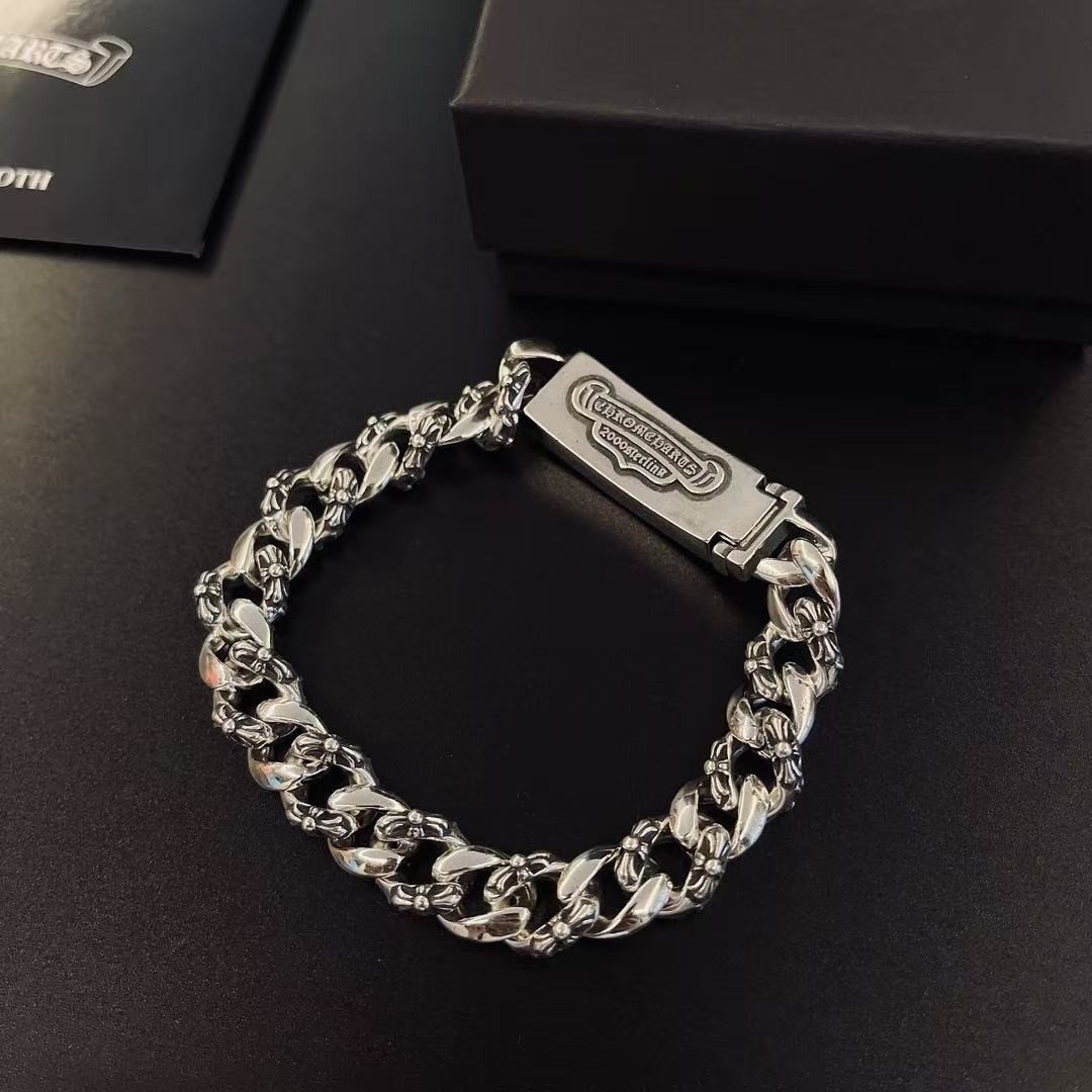 <p>CHROME HEARTS 手鍊</p>