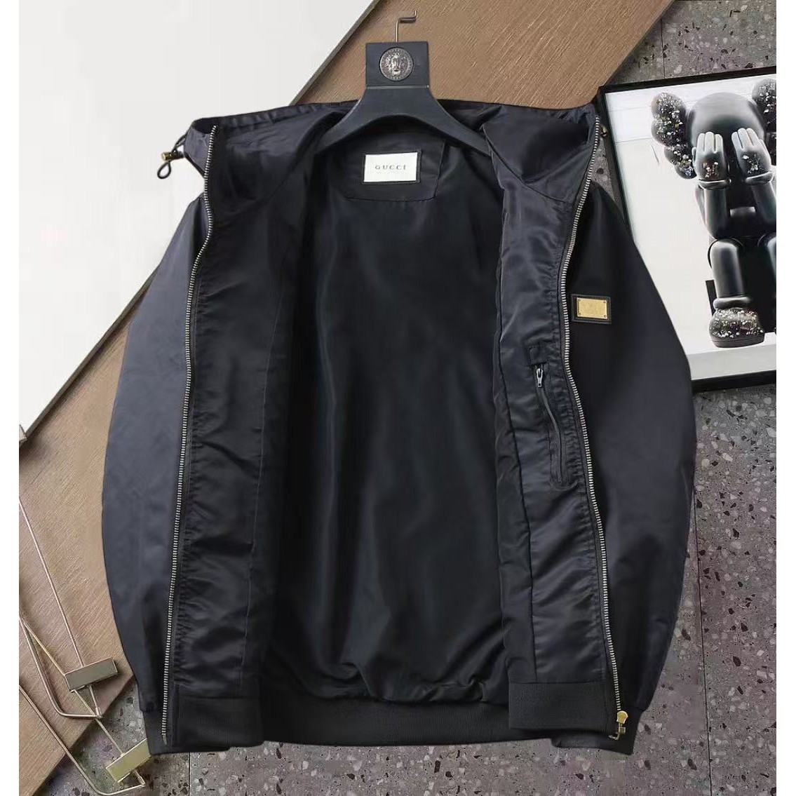 <p>GUCCI&nbsp;男士夹克外套(黑)</p>