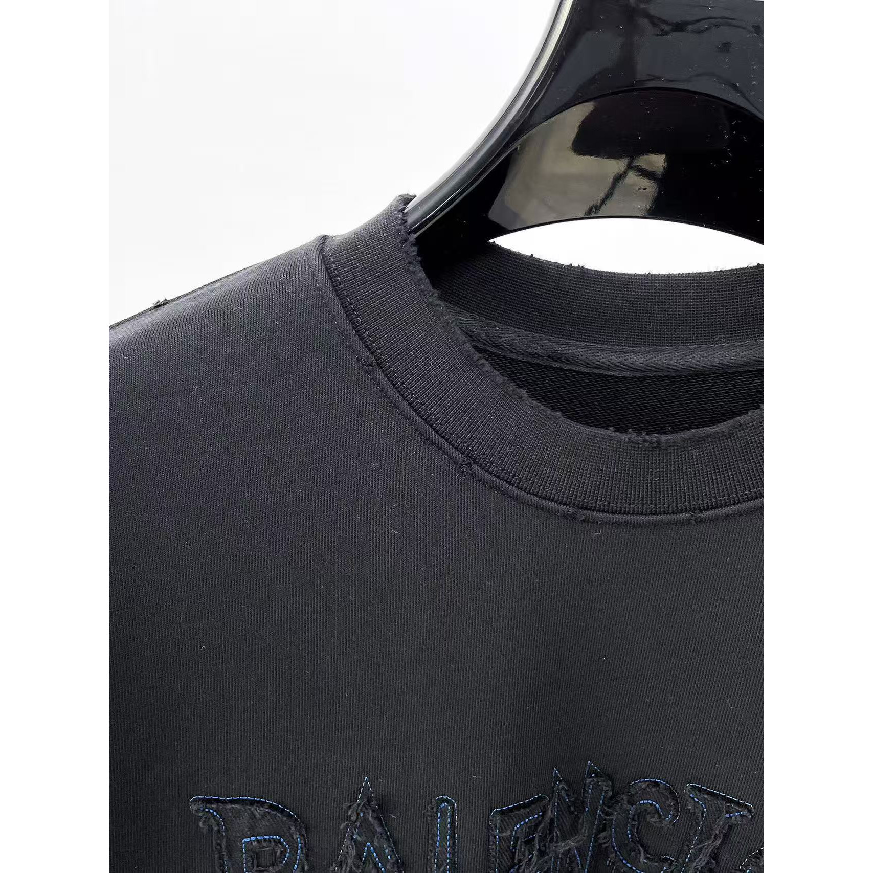 <p>Balenciaga 圓領長袖T恤(黑)</p>