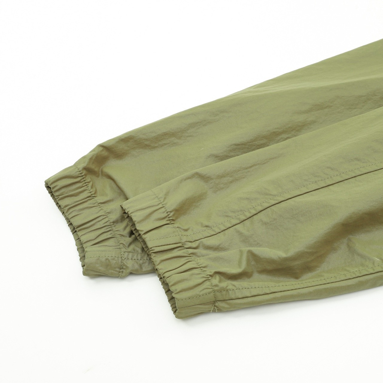 <p>Stone Island 防风防水户外风衣外套(綠)</p>