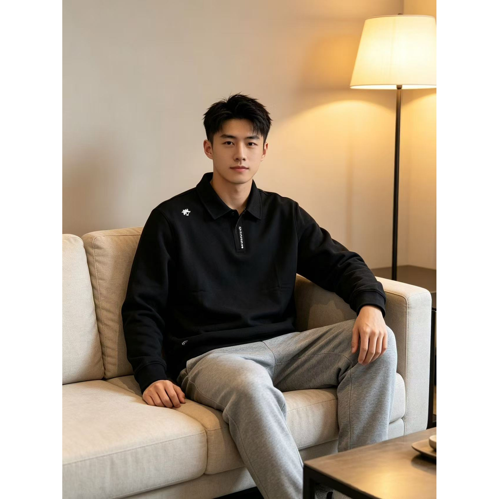 <p>Descente 半拉连长袖打底(黑)</p>
